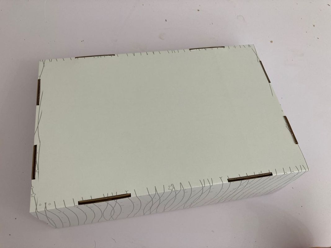 再生利用できる波形猫のボール紙Scratcherは弛緩をするための700gを寝かせる