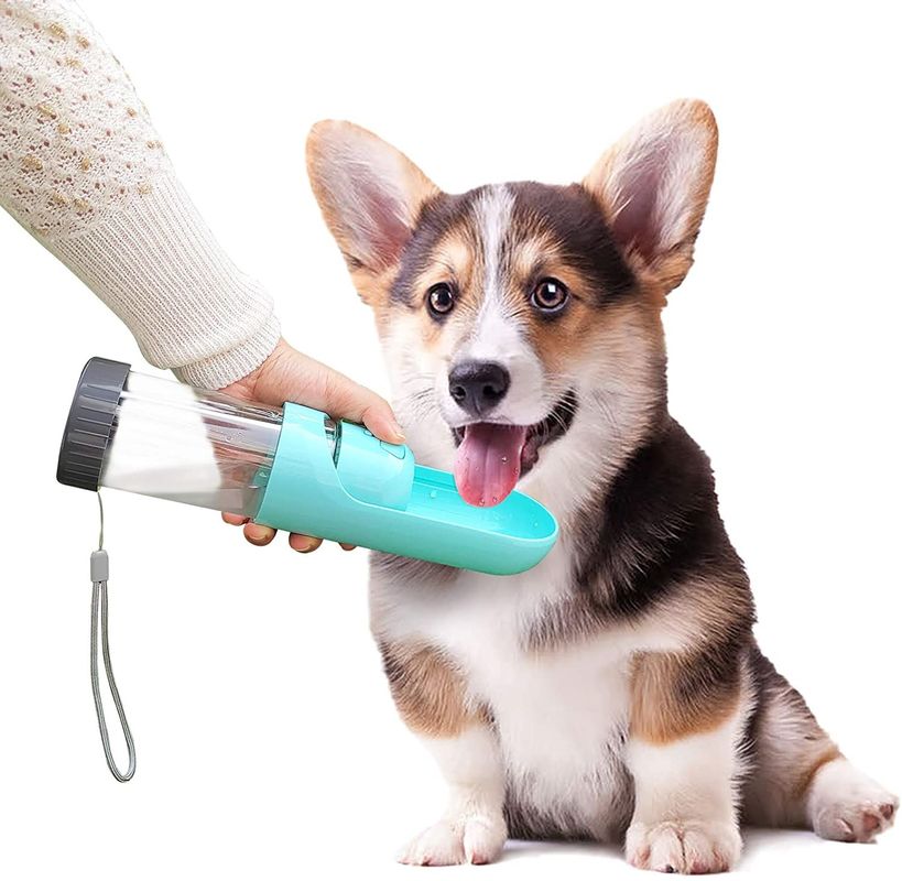 屋外に歩くことのための折りたたみ携帯用飼い犬の水差し